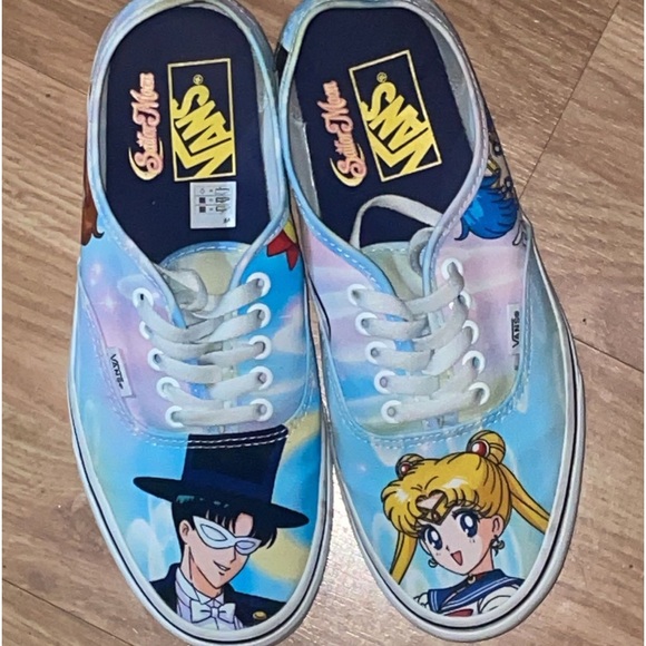 Sailor Moon Vans size 9.5 multicolor - Picture 2 of 5